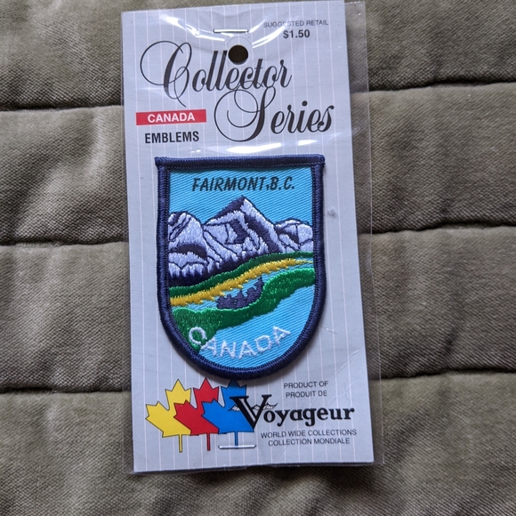 Lot 11 Vintage Patches B.C. and Alberta Voyageur Emblems - Picture 7 of 13